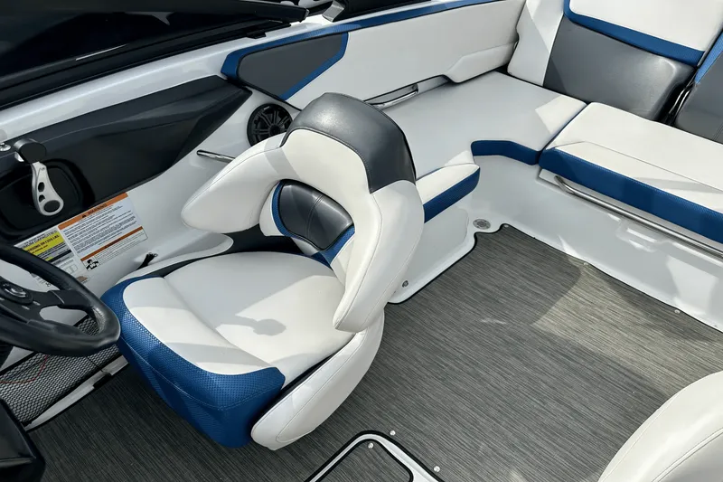 Slide: The Image of Scarab 195ID IMPULSE 2020 - 21