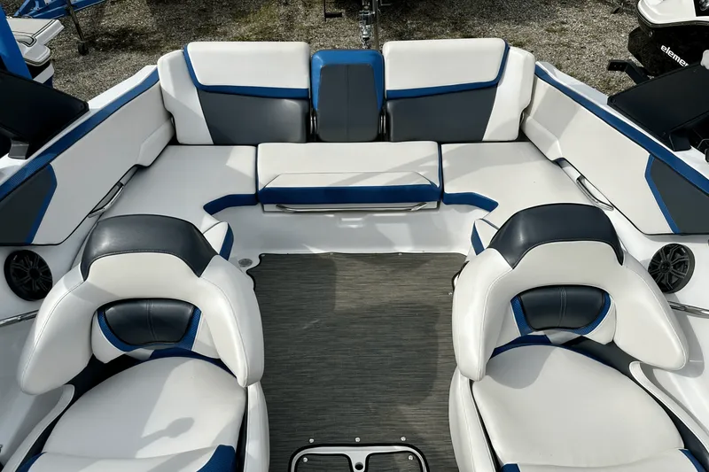 Slide: The Image of Scarab 195ID IMPULSE 2020 - 23