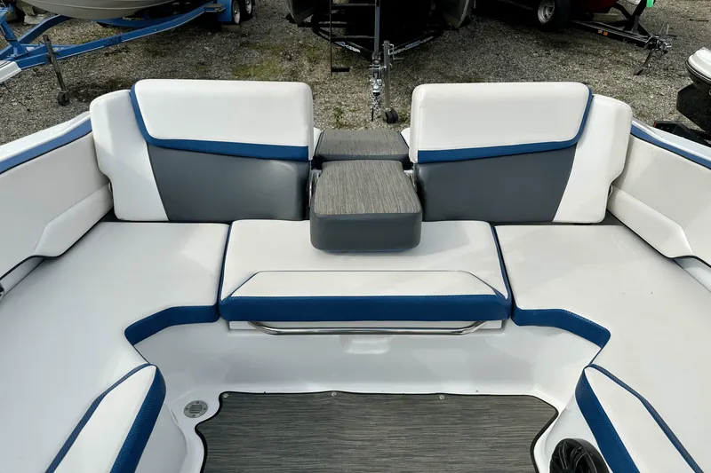 Slide: The Image of Scarab 195ID IMPULSE 2020 - 32