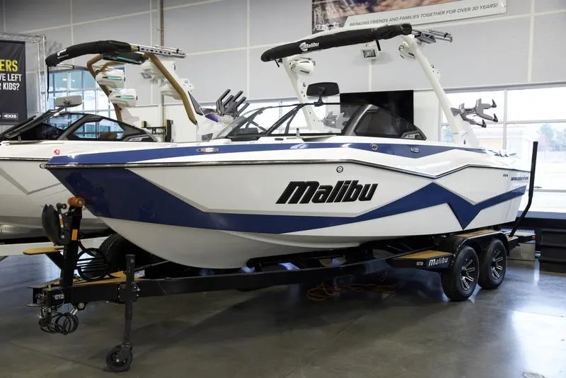 Slide: The Image of Malibu 22 LSV 2025 - 1