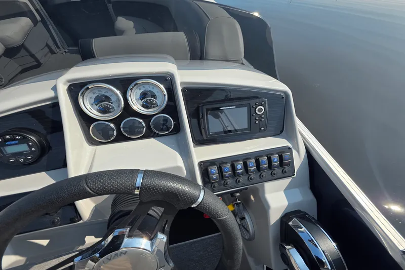 Slide: The Image of Sylvan 8522 MIRAGE PF 2021 - 10