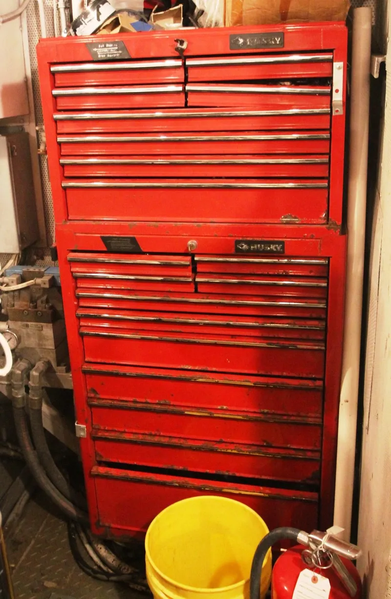 Slide: The Image of Tool Chest - 85