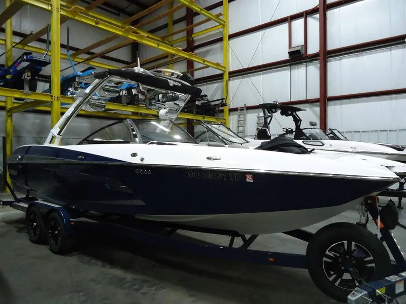 Slide: The Image of Malibu Boats 24 MXZ 2013 - 7