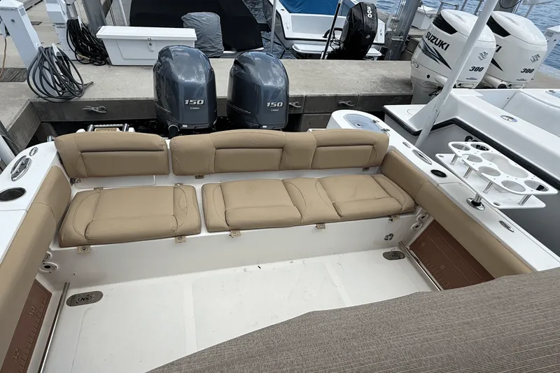 Slide: The Image of NauticStar 2602 L 2019 - 12