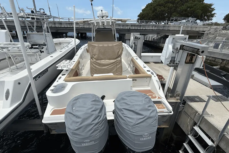 Slide: The Image of NauticStar 2602 L 2019 - 2