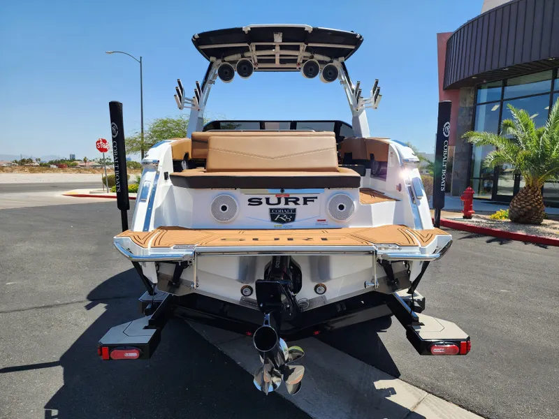 Slide: The Image of Cobalt Boats R8 SURF 2026 - 6