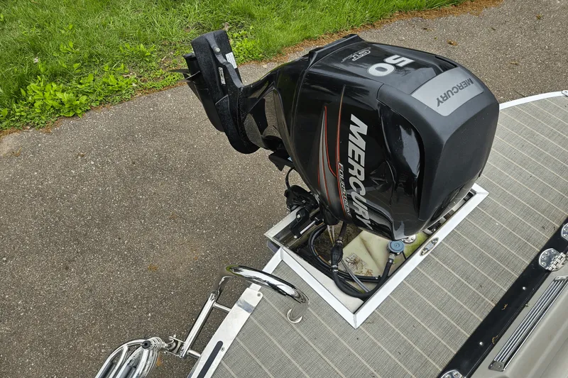 Slide: The Image of Harris GRAND MARINER 230 2016 - 10