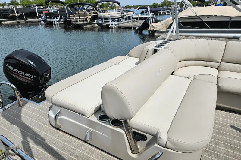 Slide: The Image of Harris GRAND MARINER 230 2016 - 13