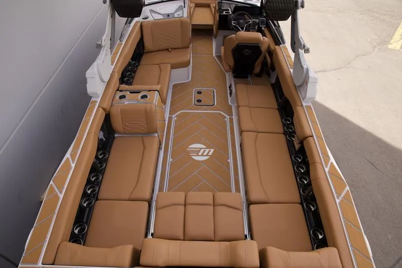 Slide: The Image of Malibu 26 LSV 2026 - 15