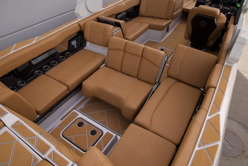 Slide: The Image of Malibu 26 LSV 2026 - 33