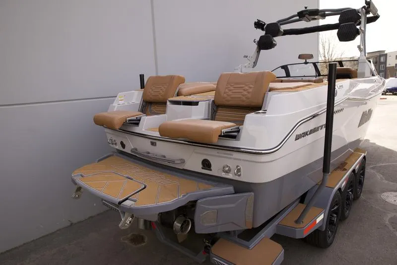 Slide: The Image of Malibu 26 LSV 2026 - 11