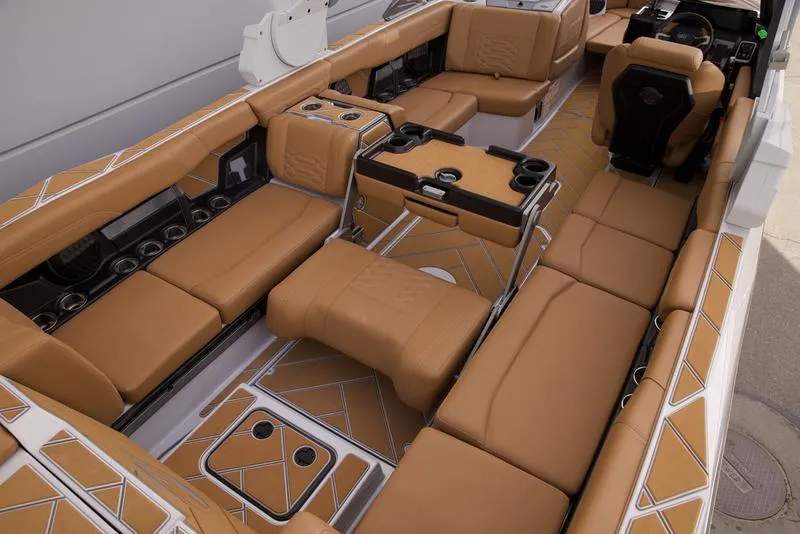 Slide: The Image of Malibu 26 LSV 2026 - 35