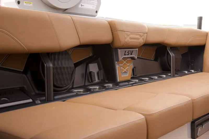 Slide: The Image of Malibu 26 LSV 2026 - 44