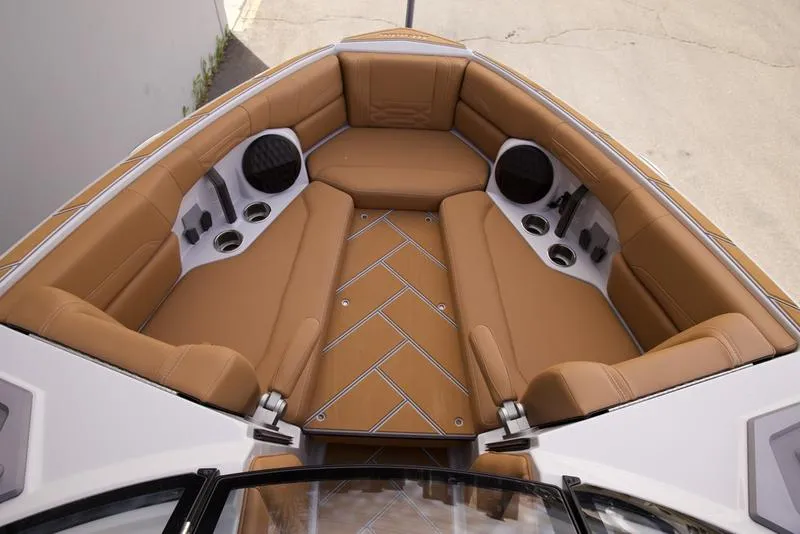 Slide: The Image of Malibu 26 LSV 2026 - 25
