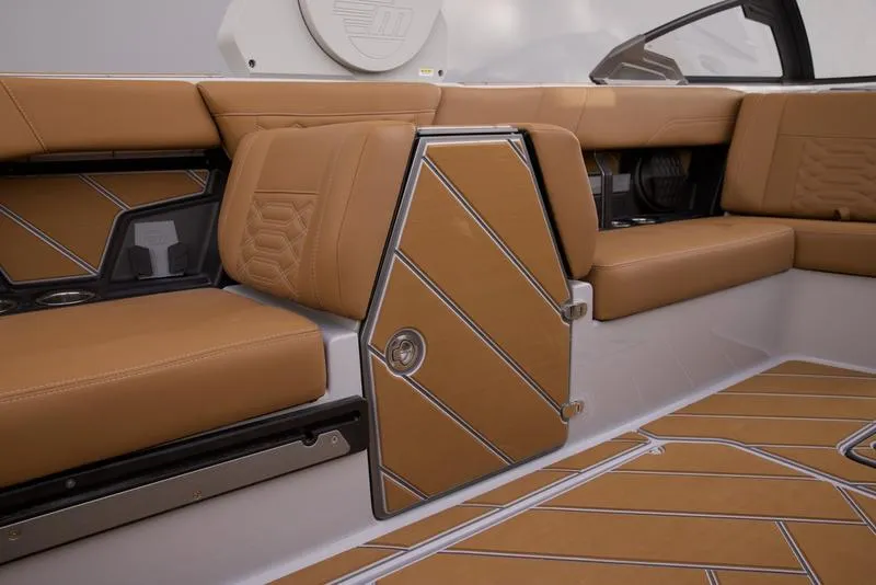 Slide: The Image of Malibu 26 LSV 2026 - 42
