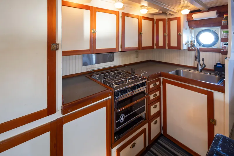 Slide: The Image of Boeing Custom 1931 - 51