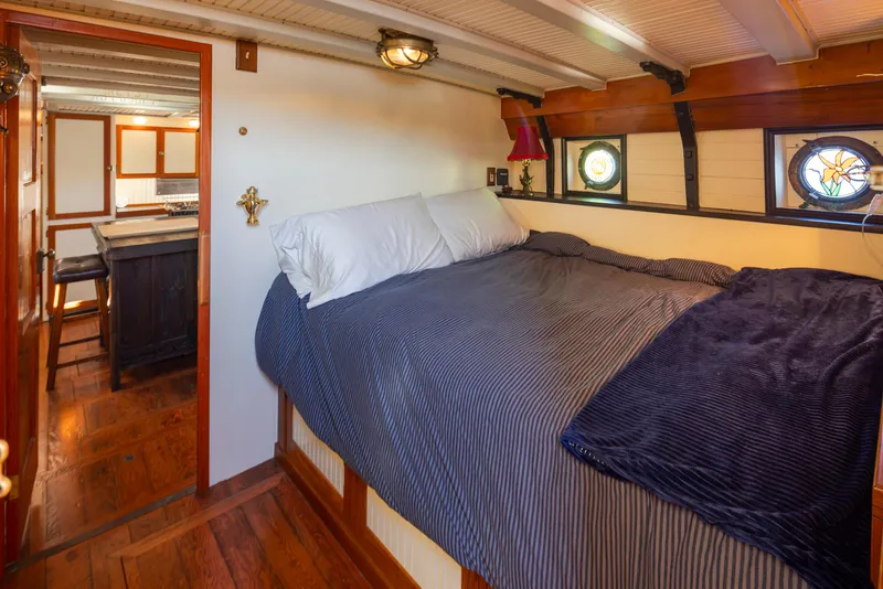 Slide: The Image of Boeing Custom 1931 - 55