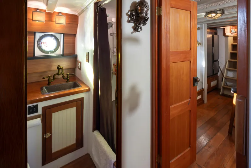 Slide: The Image of Boeing Custom 1931 - 56