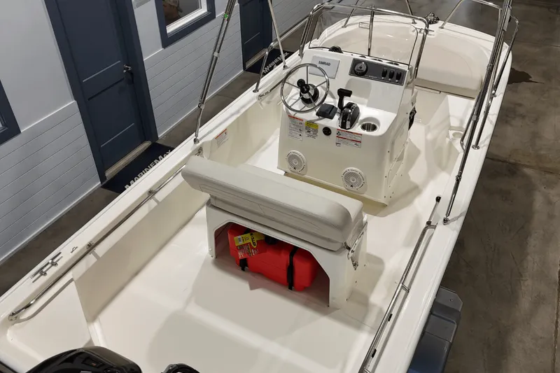 Slide: The Image of Boston Whaler 150 Montauk 2025 - 12