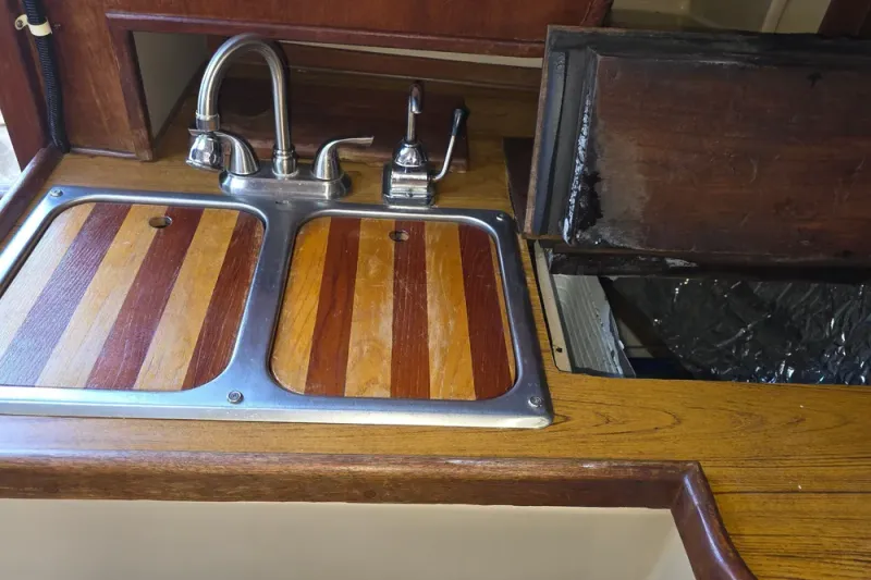 Slide: The Image of Newport Newport 41 1982 - 2