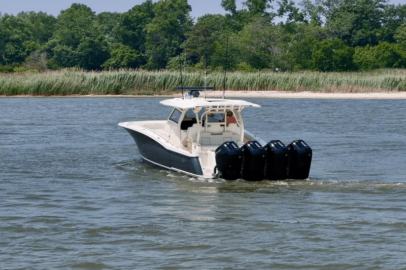 Slide: The Image of Scout 400 LXF Li-Ion 2025 - 7