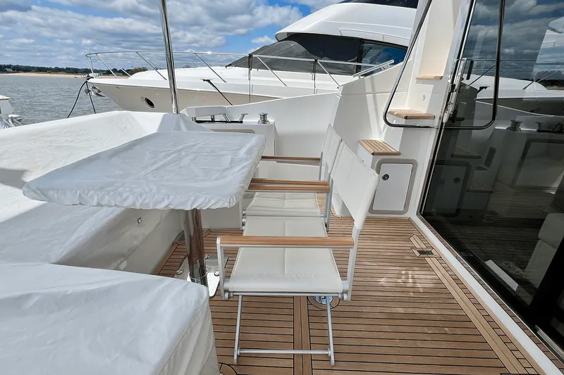 Slide: The Image of Azimut 50 FLYBRIDGE 2019 - 11