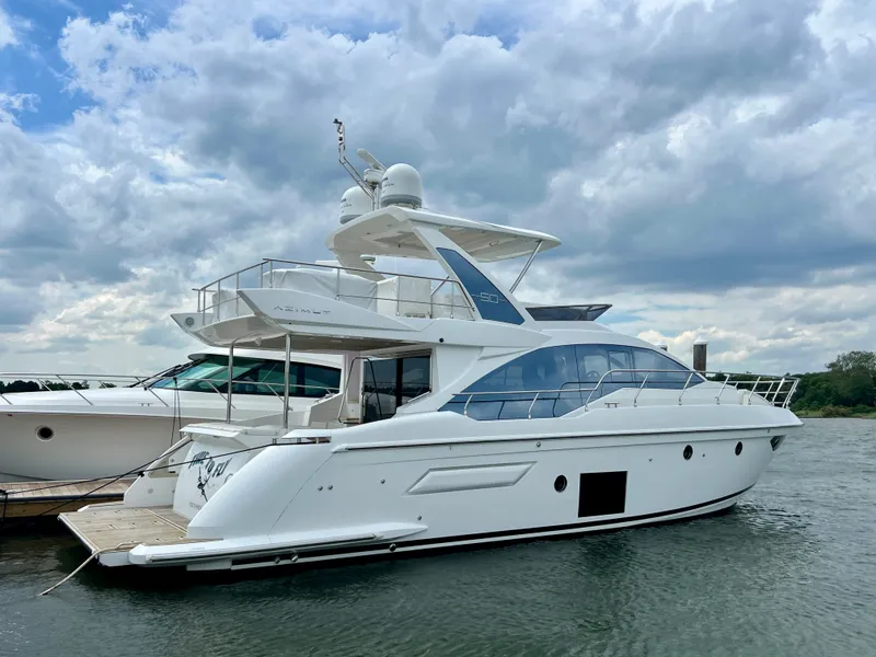 Slide: The Image of Azimut 50 FLYBRIDGE 2019 - 96