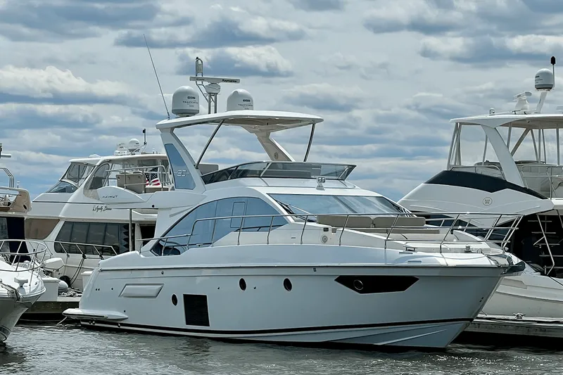 Slide: The Image of Azimut 50 FLYBRIDGE 2019 - 3