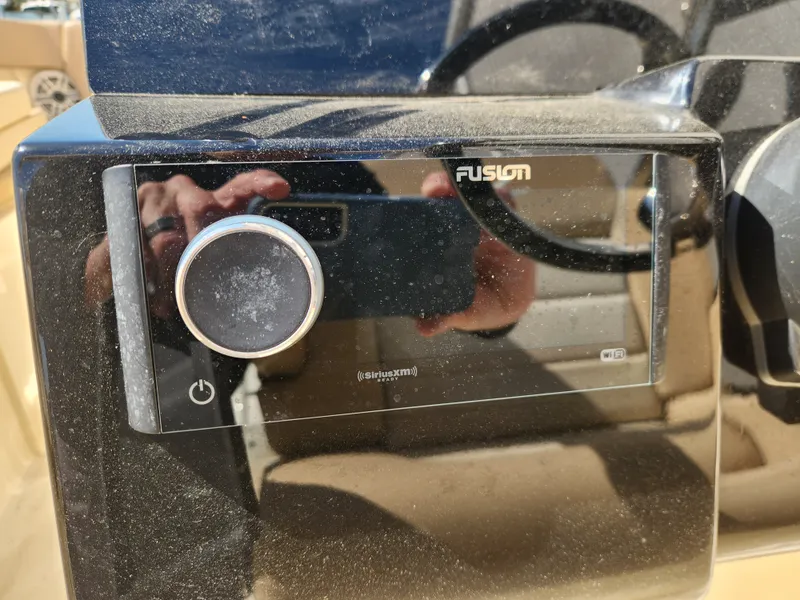 Slide: The Image of Scout 255 DORADO 2022 - 28