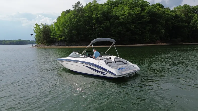 Slide: The Image of Yamaha SX195 2020 - 2