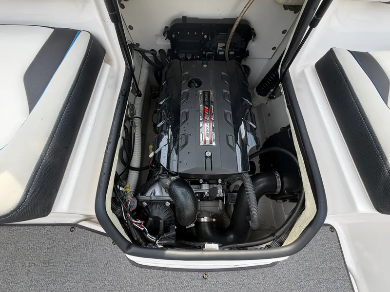 Slide: The Image of Yamaha SX195 2020 - 28