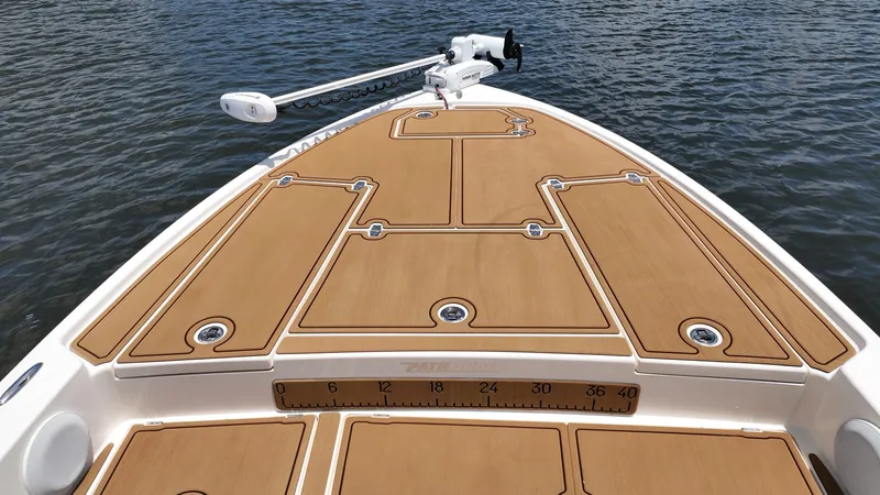 Slide: The Image of Pathfinder Boats 2500 Hybrid 2017 - 4