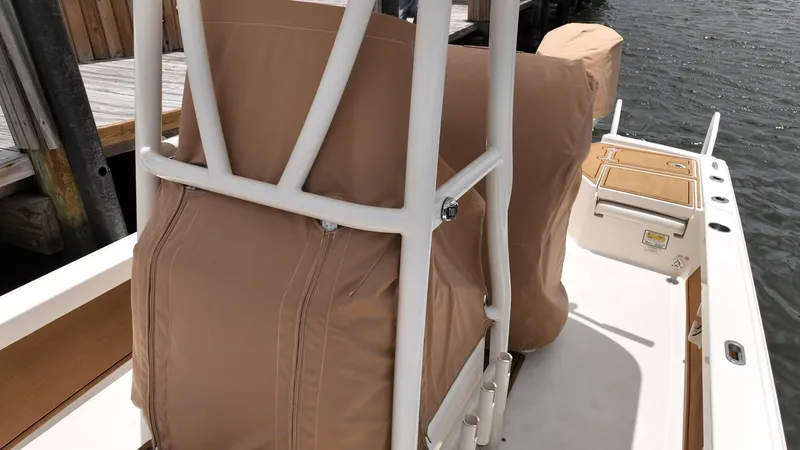 Slide: The Image of Pathfinder Boats 2500 Hybrid 2017 - 24
