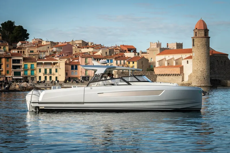 Slide: The Image of Yot Power Catamarans Yot 36 2027 - 54