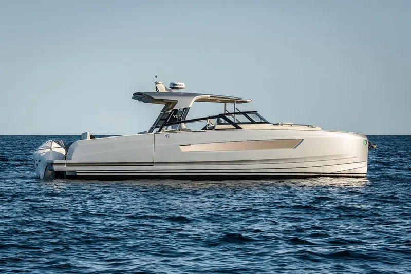 Slide: The Image of Yot Power Catamarans Yot 36 2027 - 20