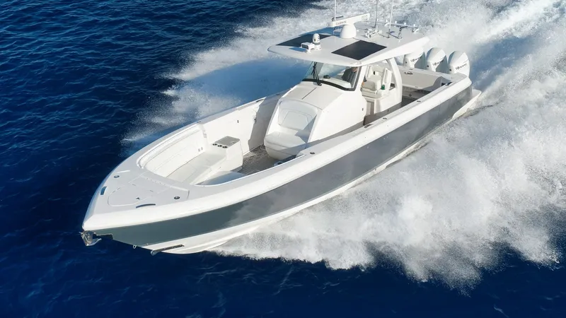 Slide: The Image of Intrepid 375 Nomad Se 2022 - 3