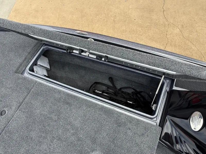 Slide: The Image of Phoenix Bass Boat 721 2026 - 6