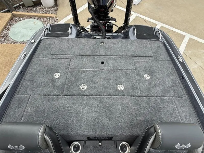 Slide: The Image of Phoenix Bass Boat 721 2026 - 16