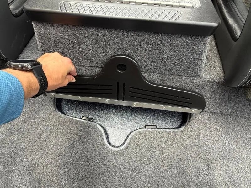 Slide: The Image of Phoenix Bass Boat 721 2026 - 14