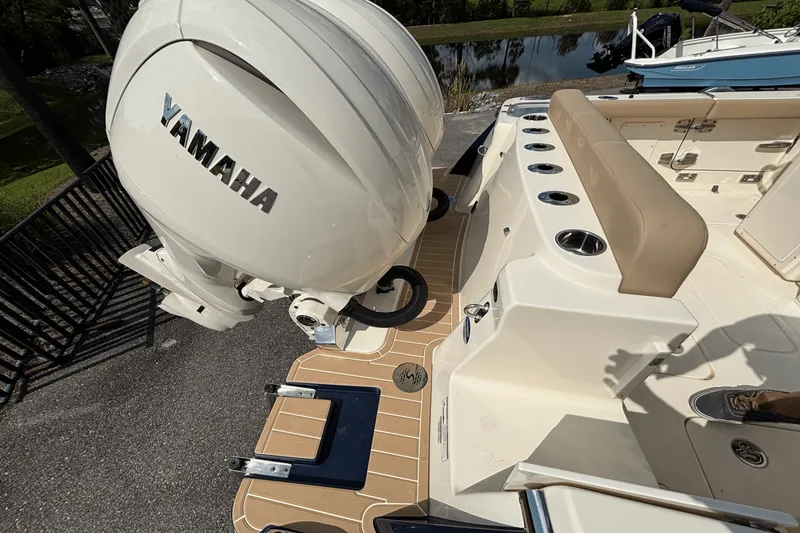 Slide: The Image of Scout 260 LXF 2025 - 3