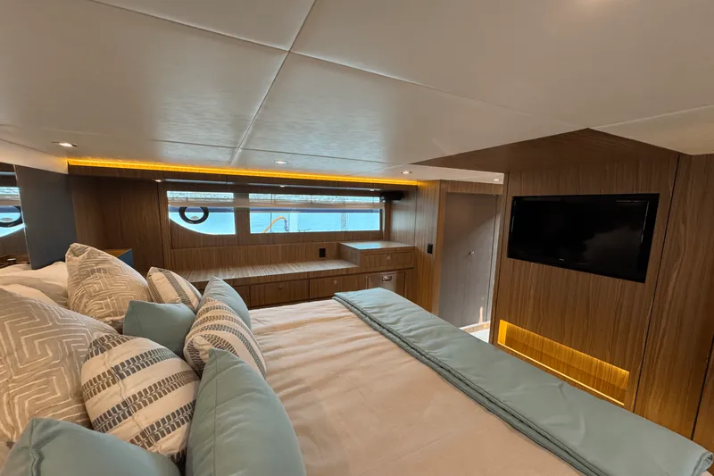 Slide: The Image of Cruisers 60 CANTIUS 2025 - 32