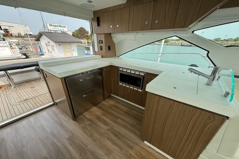 Slide: The Image of Cruisers Yachts 60 CANTIUS 2025 - 23