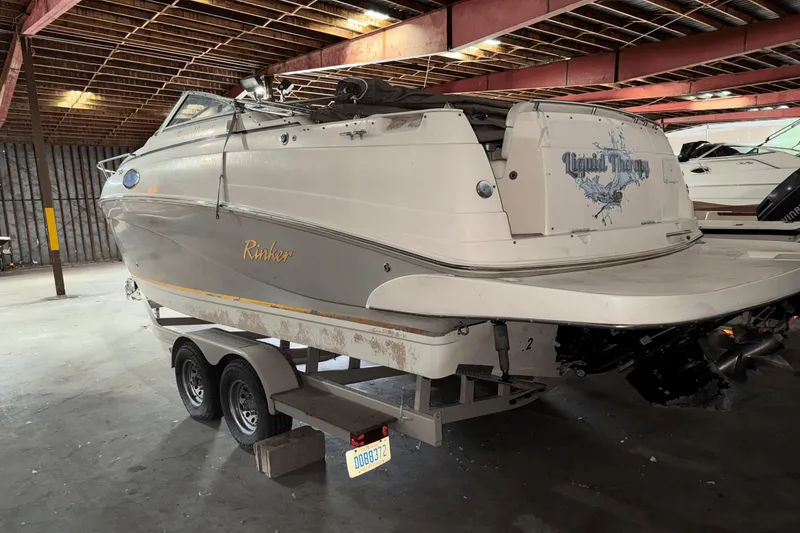 Slide: The Image of Rinker 250 FIESTA VEE 2004 - 13