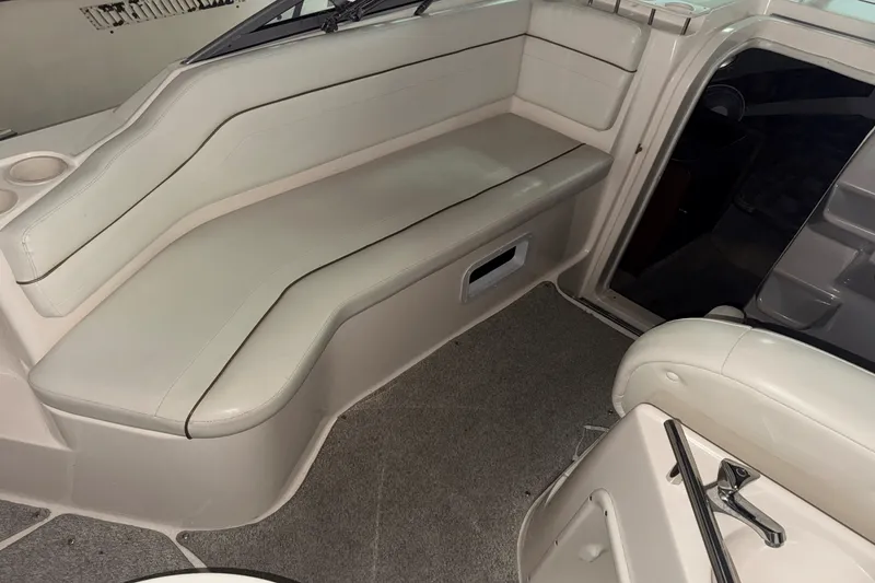 Slide: The Image of Rinker 250 FIESTA VEE 2004 - 5