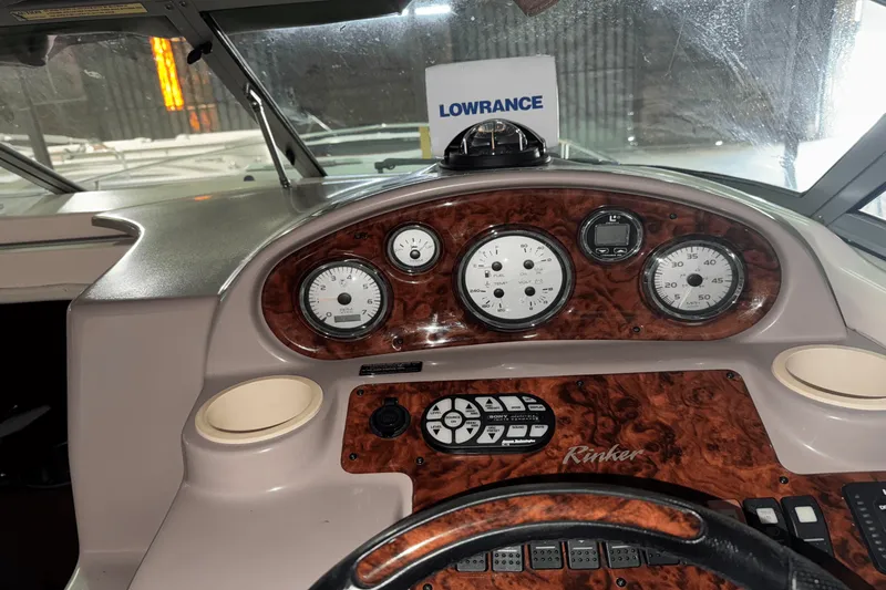 Slide: The Image of Rinker 250 FIESTA VEE 2004 - 7