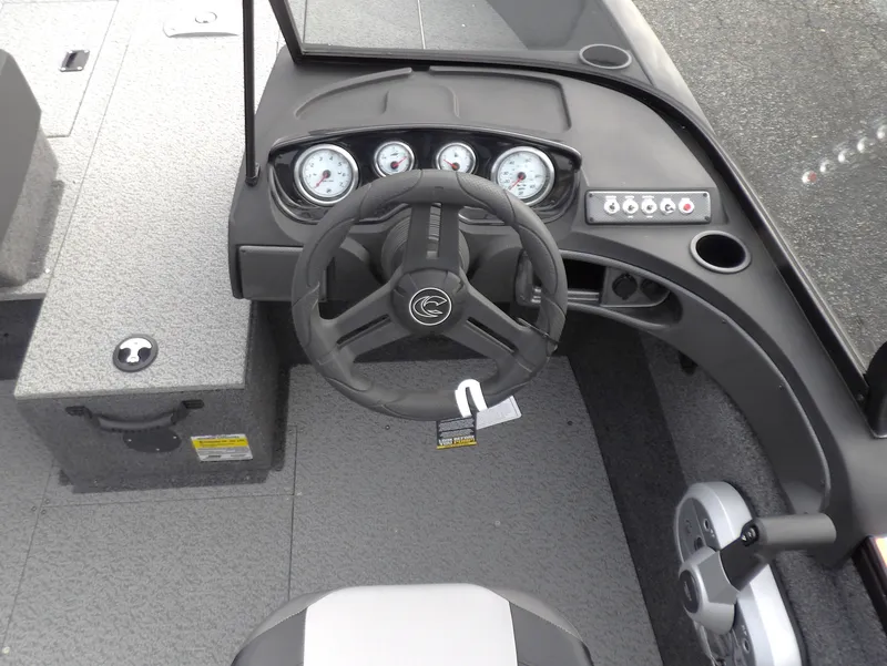 Slide: The Image of Crestliner 1650 Hawk 2027 - 10
