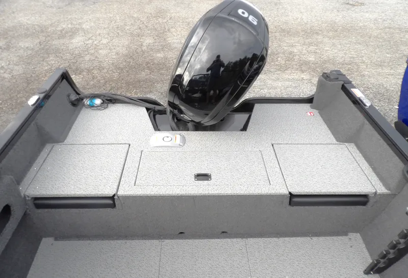 Slide: The Image of Crestliner 1650 Hawk 2027 - 11