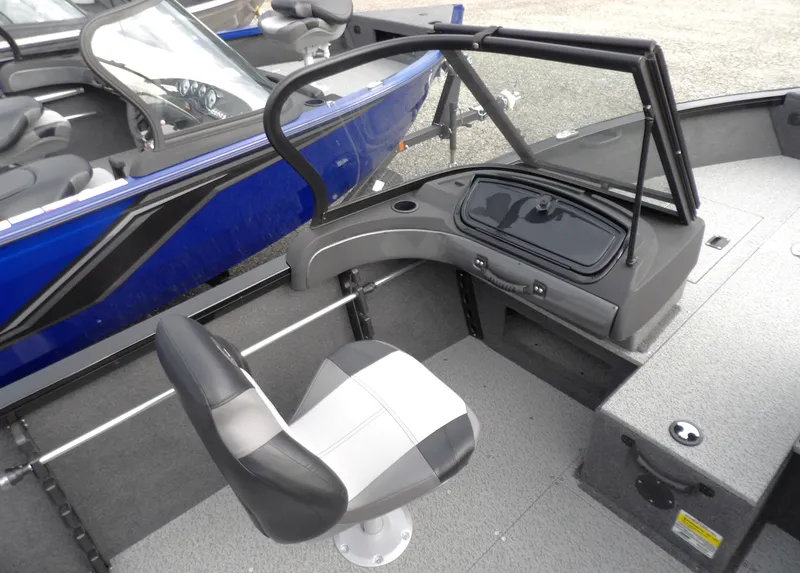 Slide: The Image of Crestliner 1650 Hawk 2027 - 8
