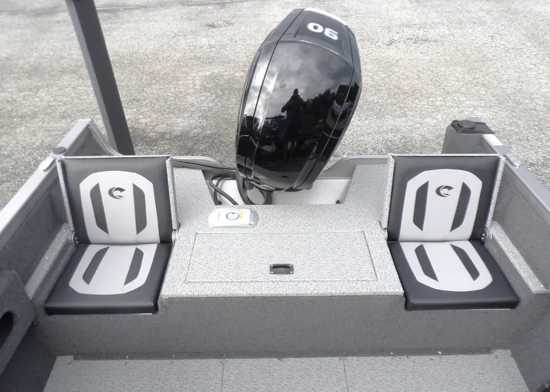 Slide: The Image of Crestliner 1650 Hawk 2027 - 10