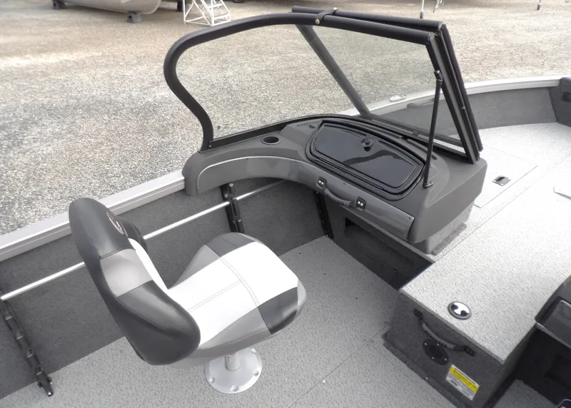 Slide: The Image of Crestliner 1650 Hawk 2027 - 7